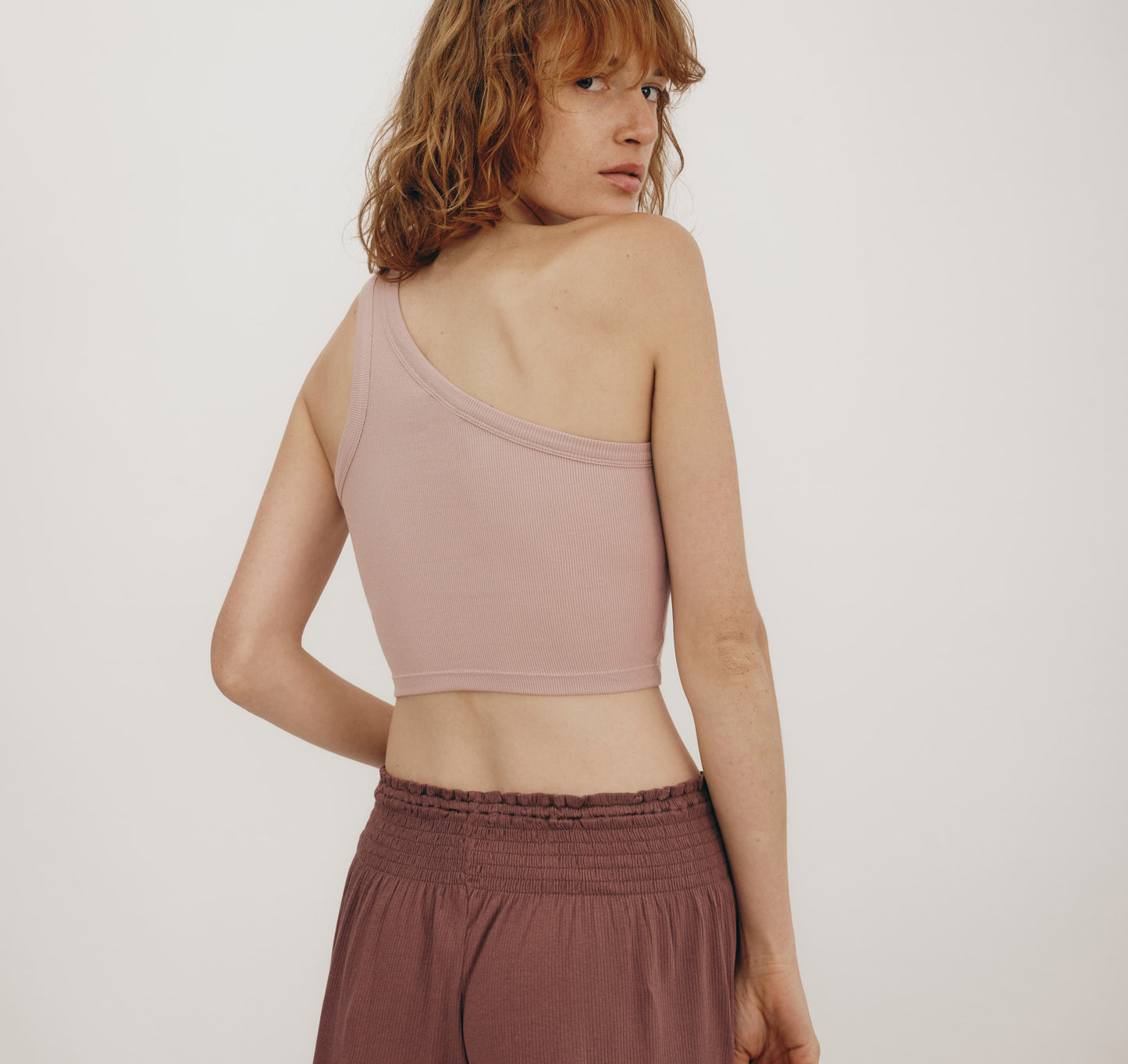 Core Rib One Shoulder Crop Top | Only € 14 | Organic Basics