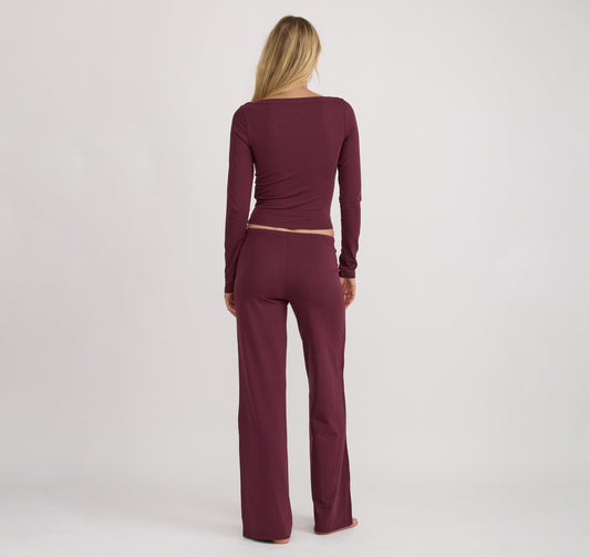 Everyday Scoop Neck Long Sleeve Tee