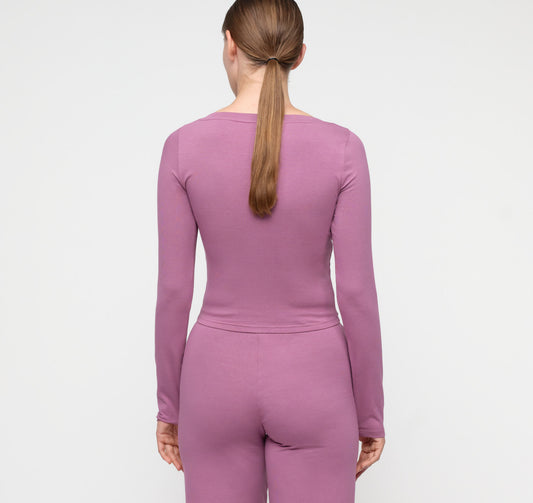 Everyday Scoop Neck Long Sleeve Tee