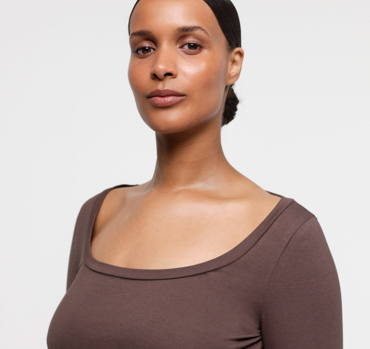 Everyday Scoop Neck Long Sleeve Tee