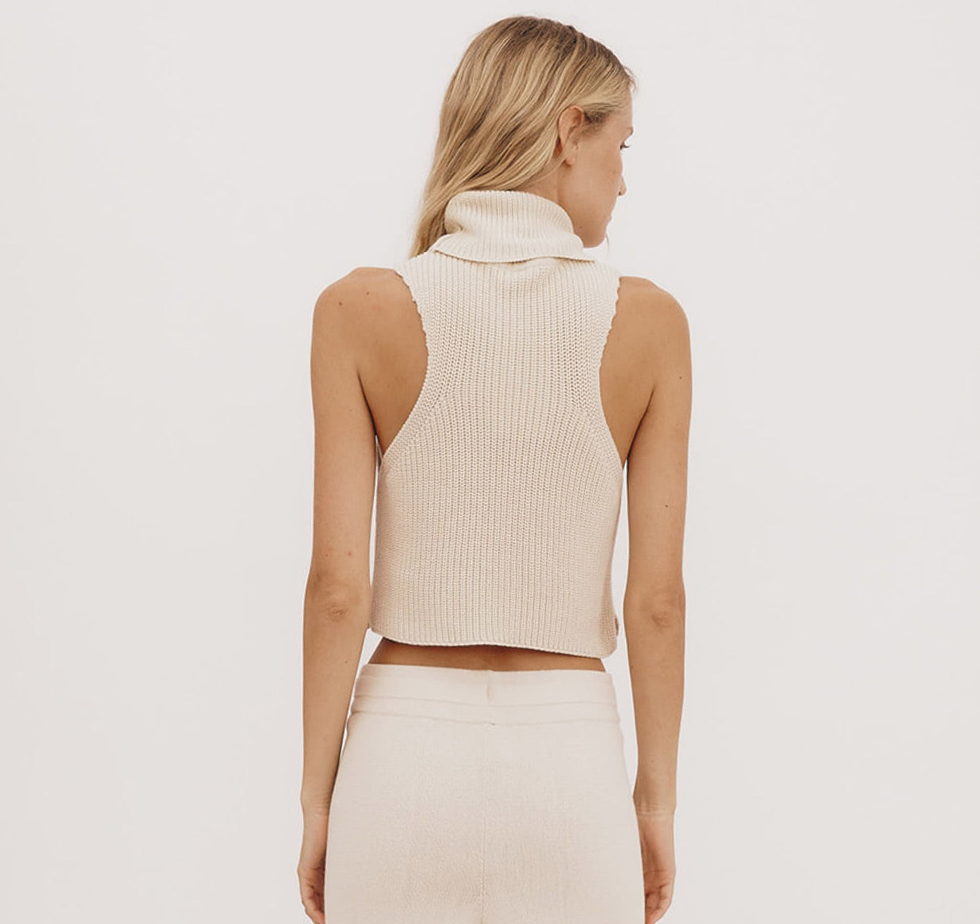 True Knit Sleeveless Turtleneck Only € 52 Organic Basics