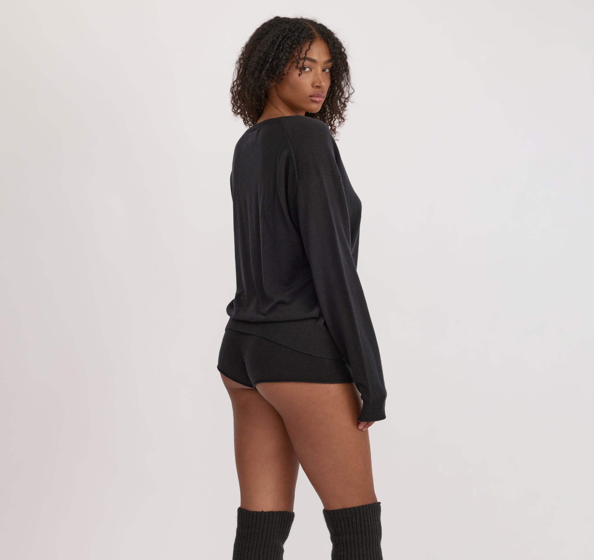 Fine Knit V-Neck Sweater | Free Shipping | Organic Basics