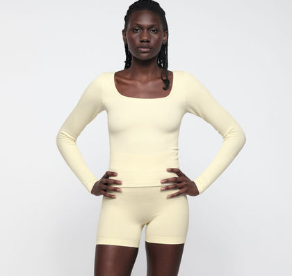 Seamless Waffle Long Sleeve Tee